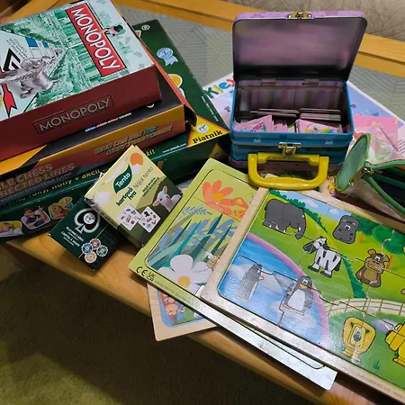 Hills View 아파트